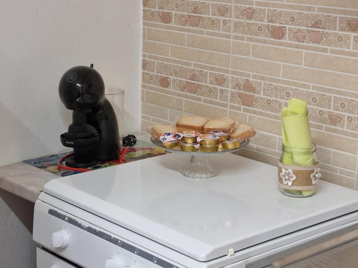 דירות רוצ'לה איוניקה Monolocale Micare 19 מראה חיצוני תמונה