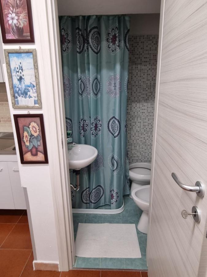 דירות רוצ'לה איוניקה Monolocale Micare 19 מראה חיצוני תמונה